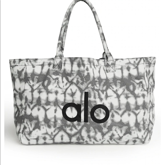 ALO Yoga Handbags - Alo Shopper Totes